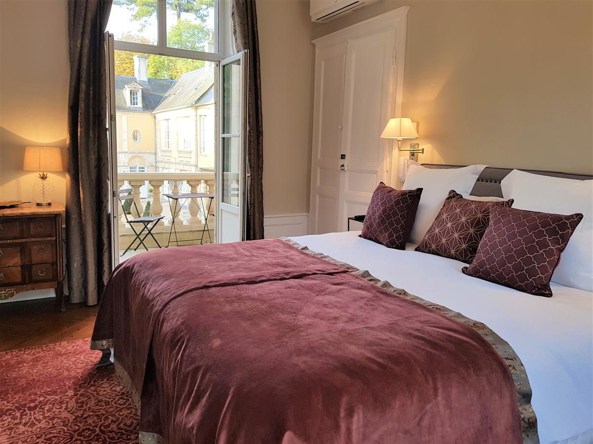 Le Tardif, Noble Guesthouse Bayeux Buitenkant foto